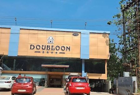 Hotel Doubloon Thiruvananthapuram Екстериор снимка